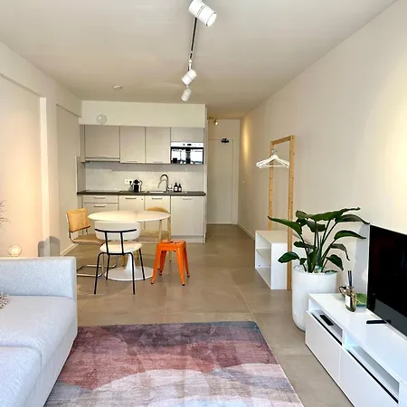 F - 2 Personen - Op 250m De Zee * Ostende